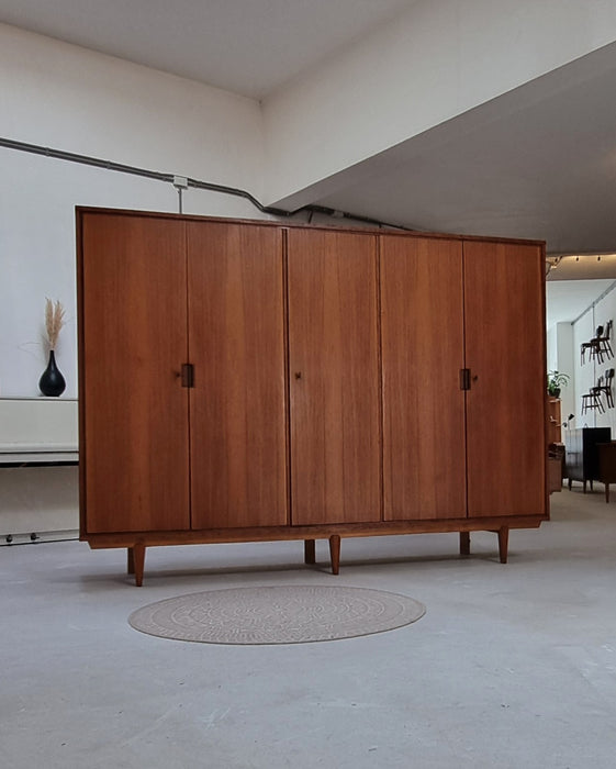 Mid Century kledingkast