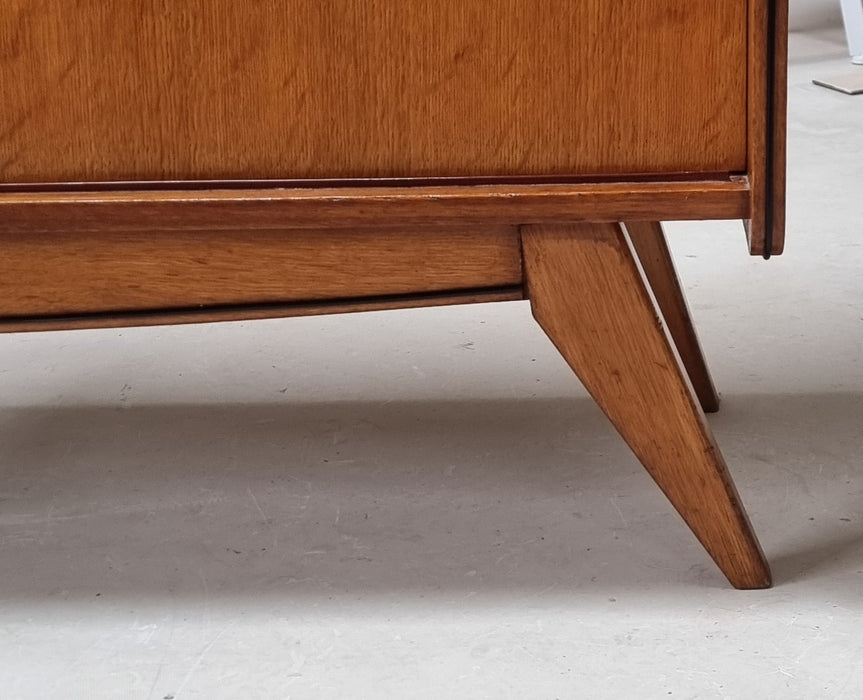 Mid Century vitrinekast