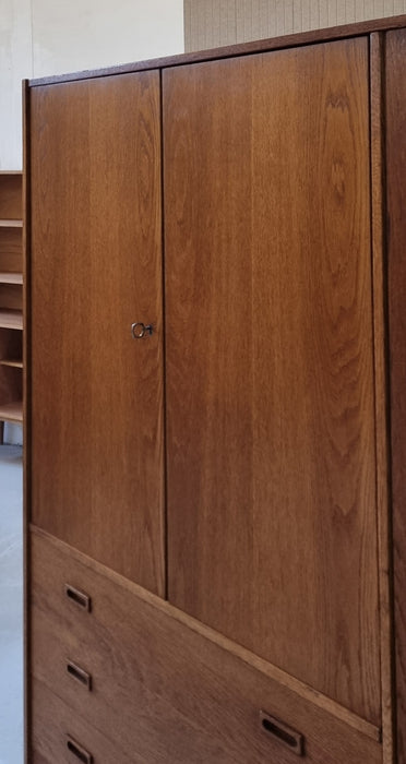 Mid Century kledingkast