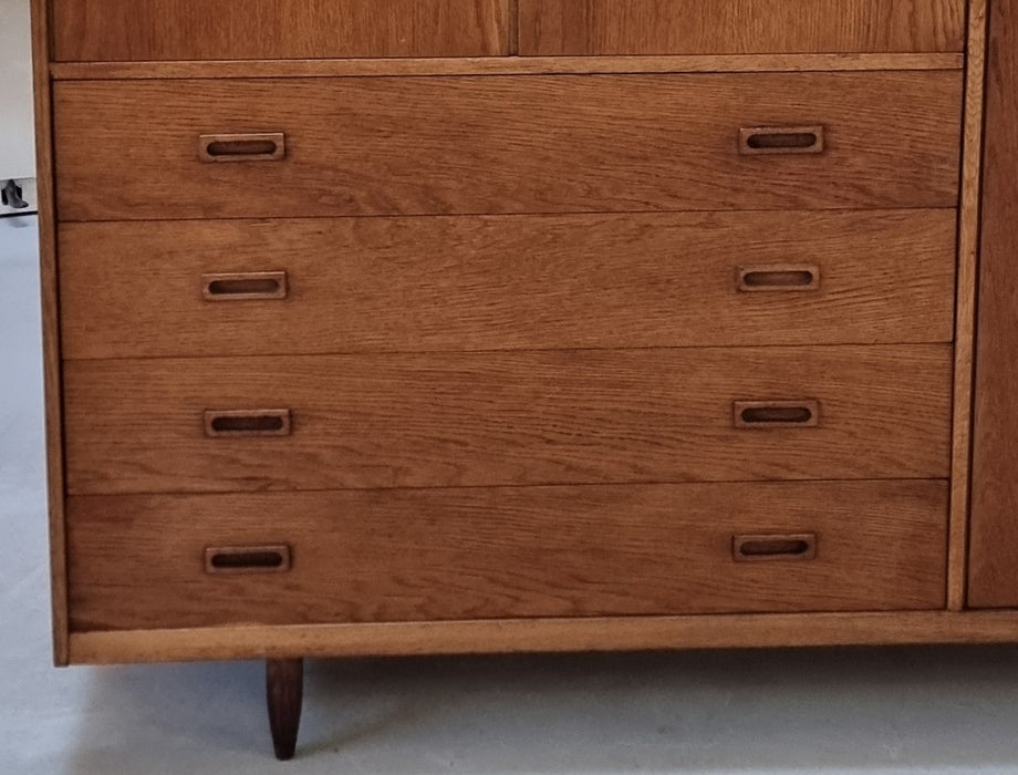 Mid Century kledingkast