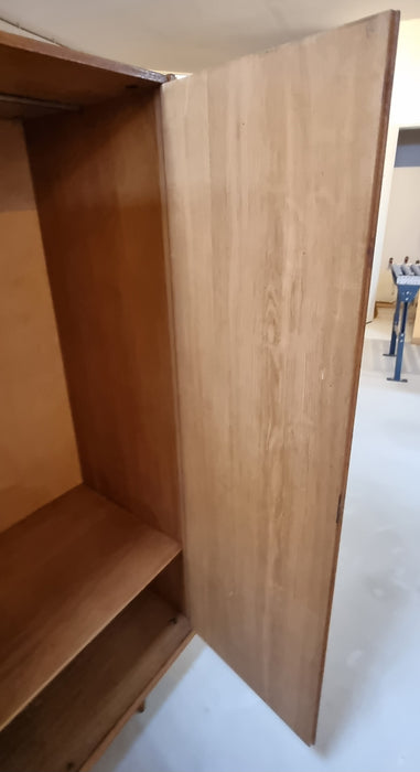 Mid Century kledingkast