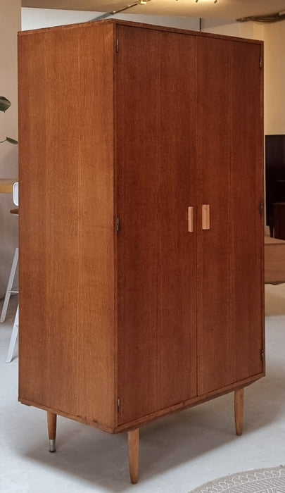 Mid Century kledingkast
