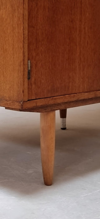Mid Century kledingkast