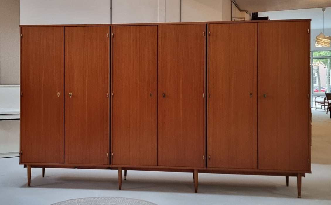 Mid Century kledingkast