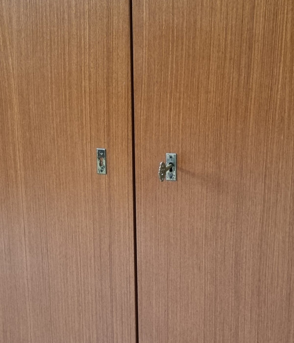 Mid Century kledingkast