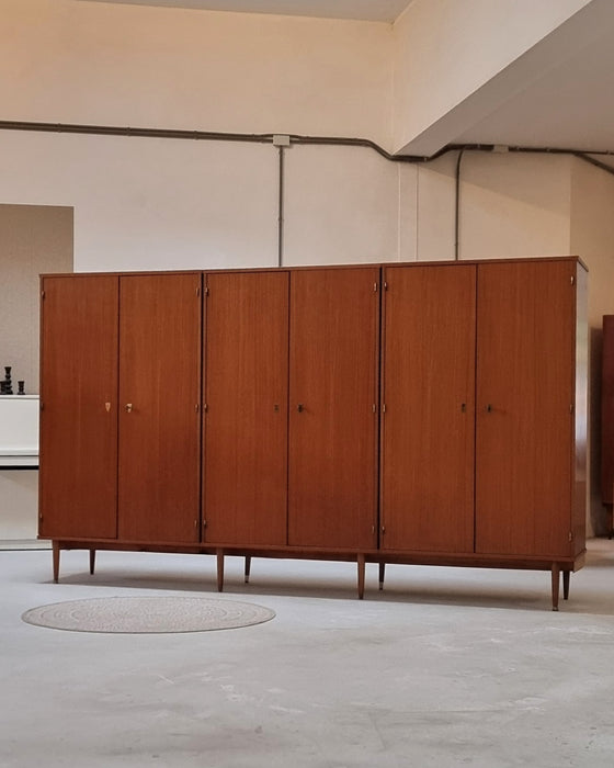 Mid Century kledingkast
