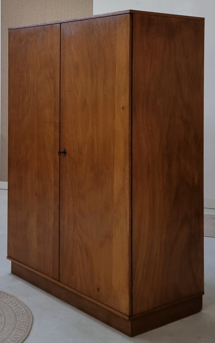 Mid century kast