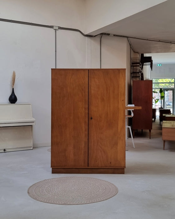 Mid century kast