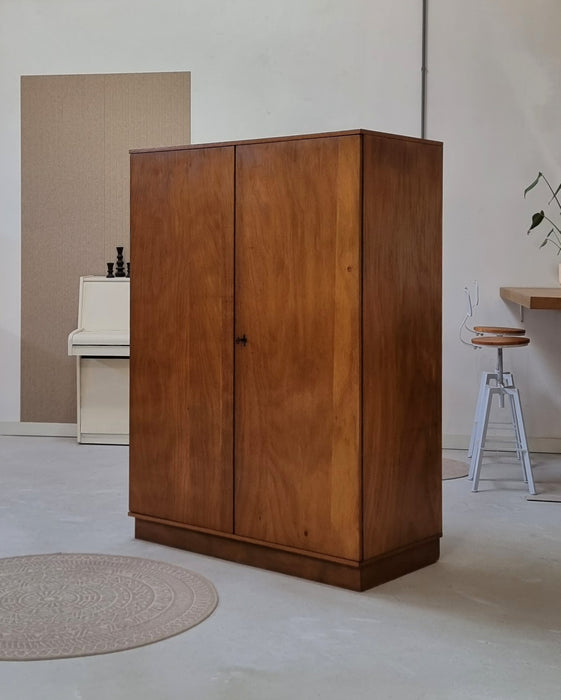Mid century kast