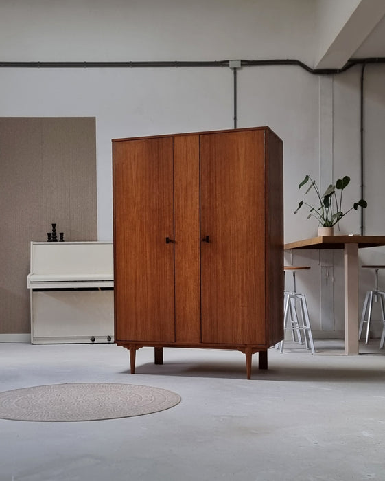 Mid Century kledingkast