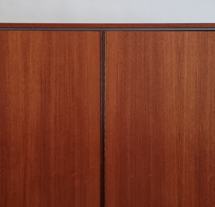 Mid Century kledingkast