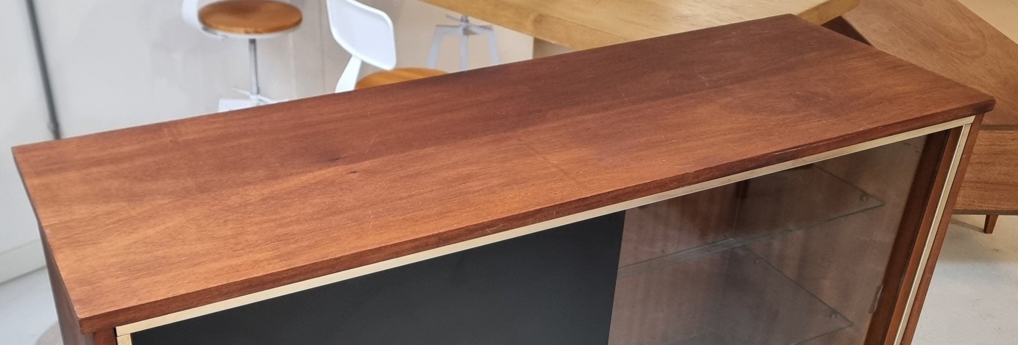 Mid Century vitrinekast
