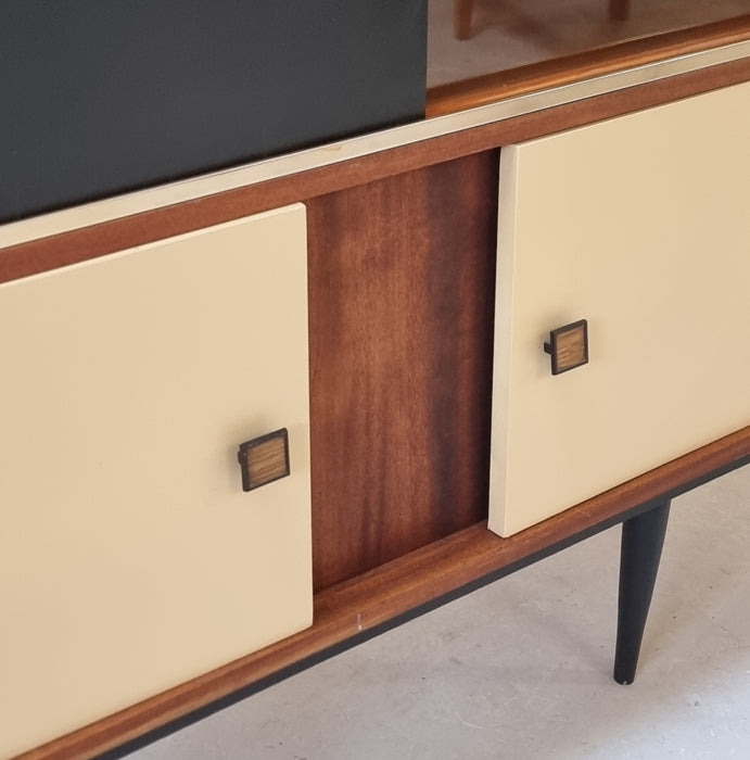 Mid Century vitrinekast