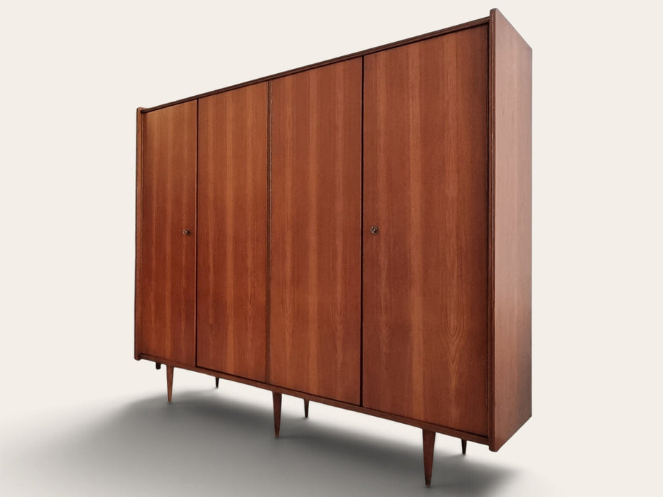 Mid Century kledingkast