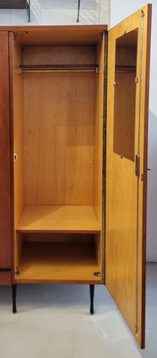 Mid Century kledingkast