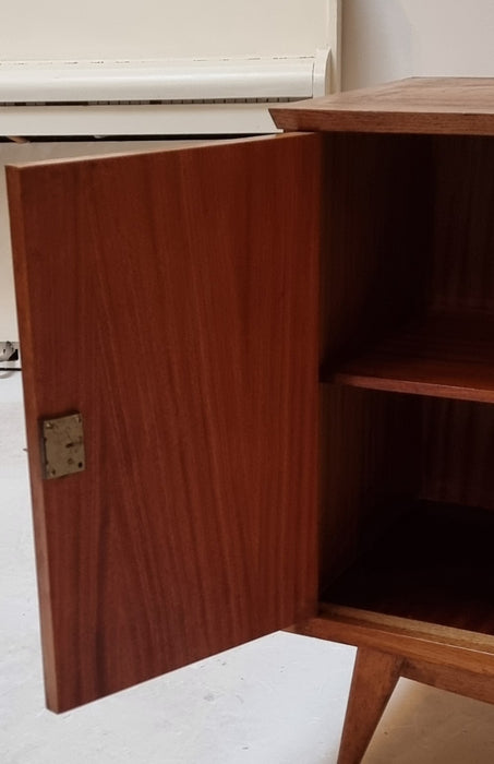 Mid Century vitrinekastje