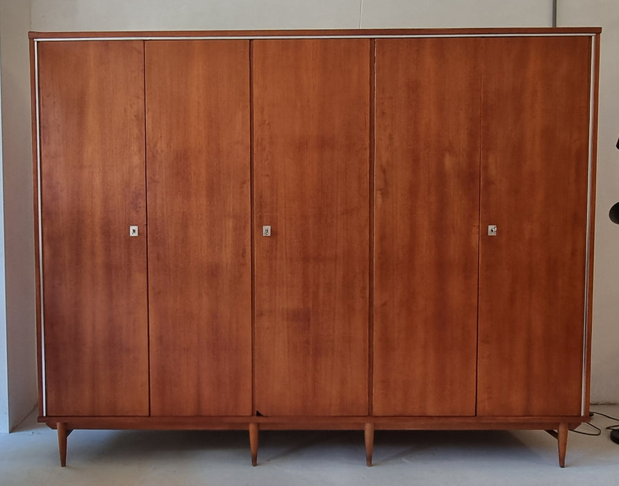 Mid Century kledingkast