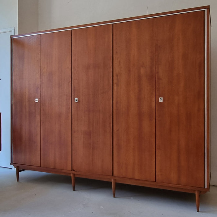 Mid Century kledingkast