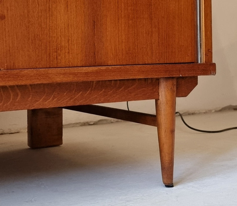 Mid Century kledingkast