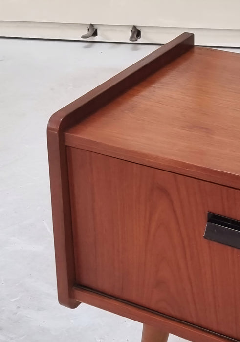 Mid Century lowboard