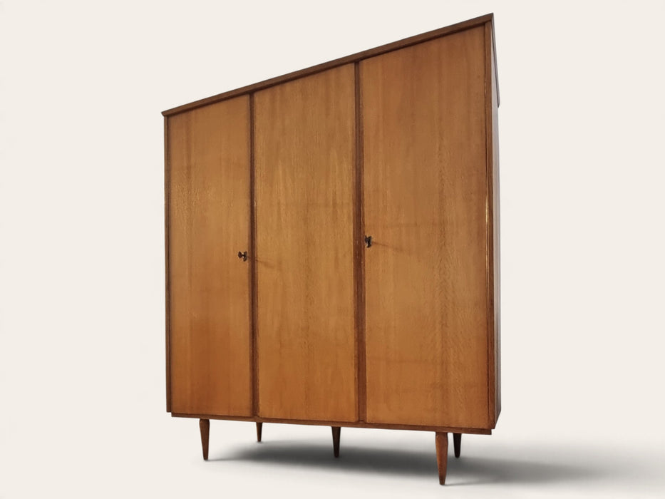 Mid Century kledingkast