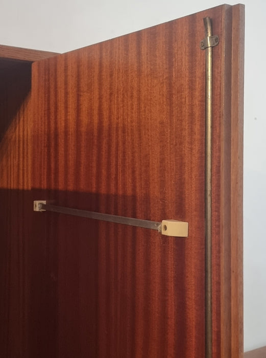 Mid Century kledingkast