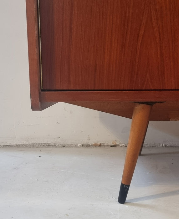 Mid Century kledingkast