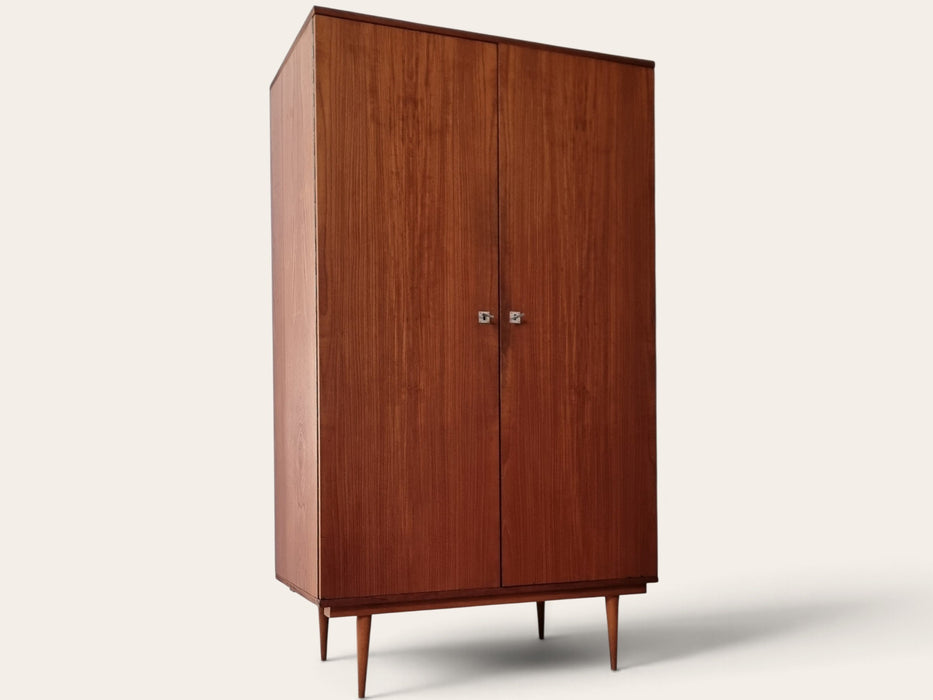Mid Century kledingkast