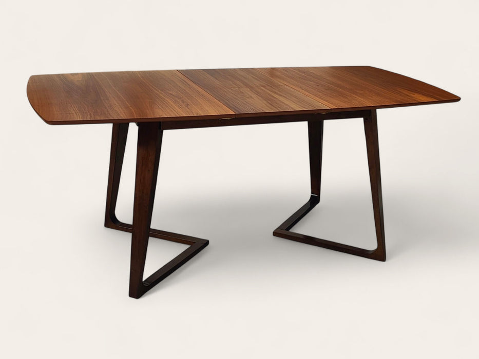 Japandi eettafel