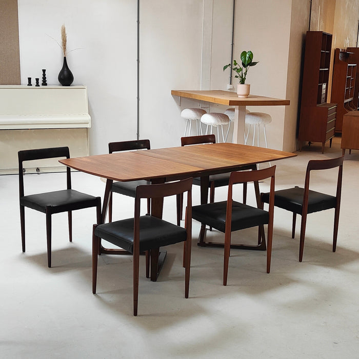 Japandi eettafel