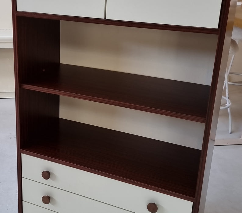 70's highboard