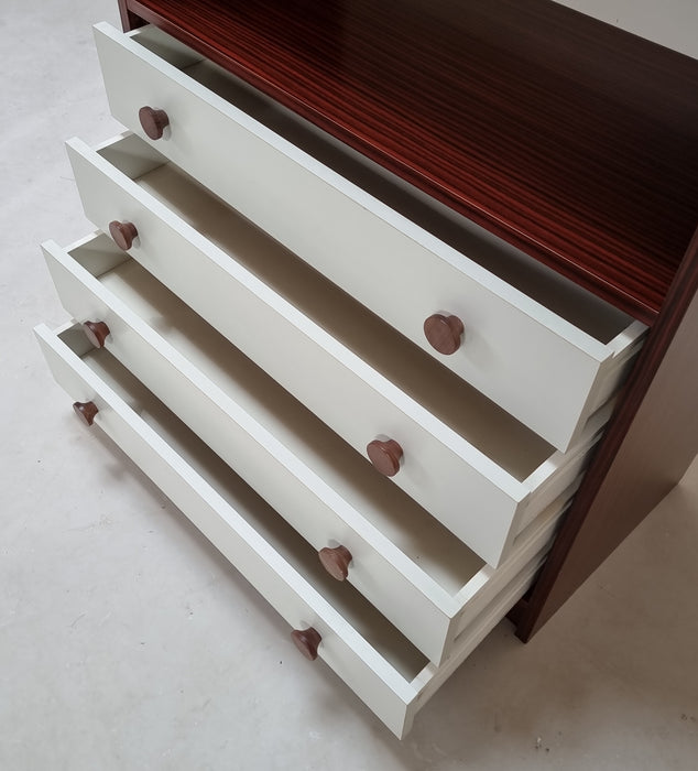 70's highboard