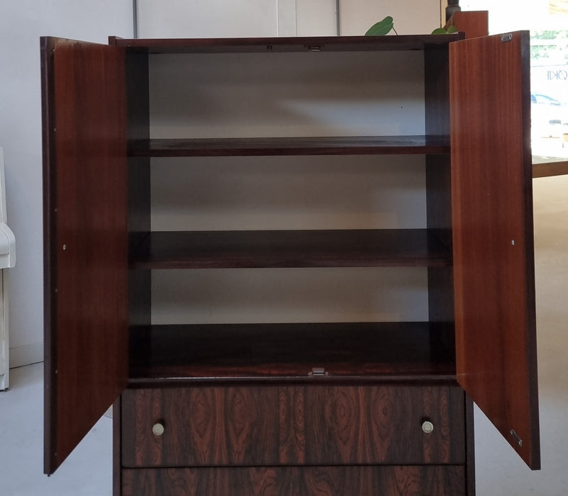 70's highboard