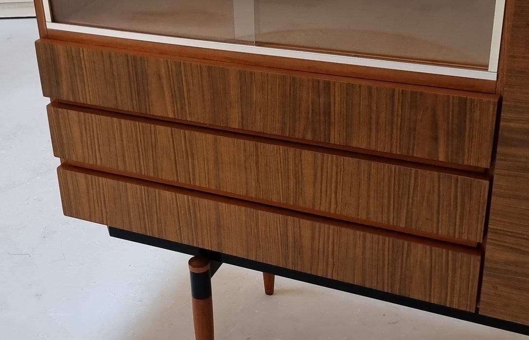 Mid Century vitrinekast