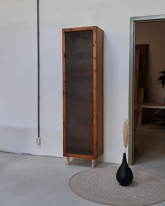 70's kast