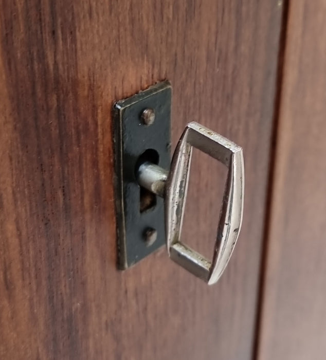Mid Century kledingkast