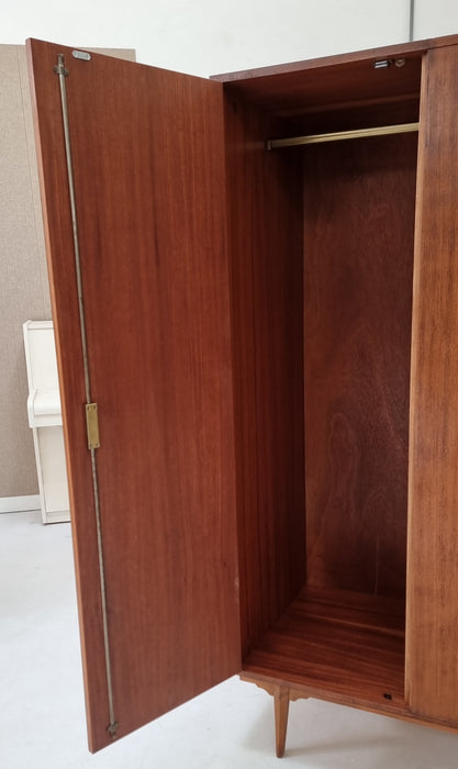 Mid Century kledingkast