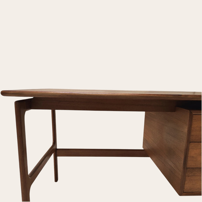 Mid Century bureau