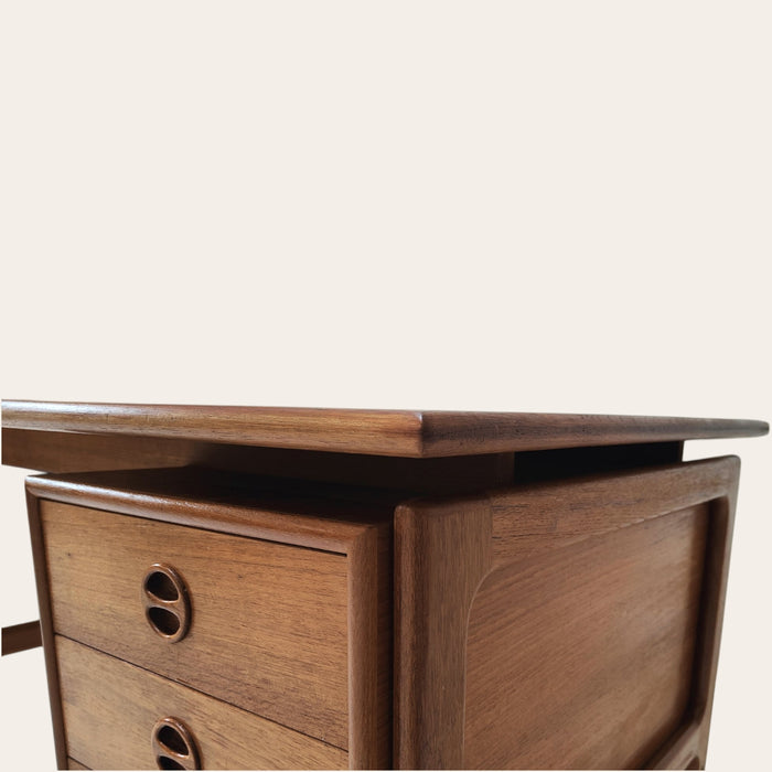 Mid Century bureau