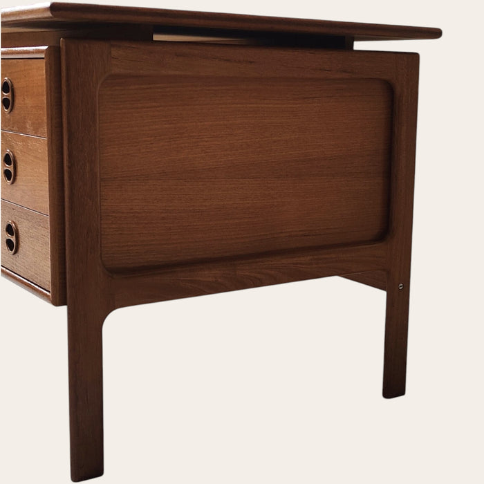 Mid Century bureau