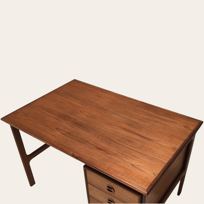 Mid Century bureau