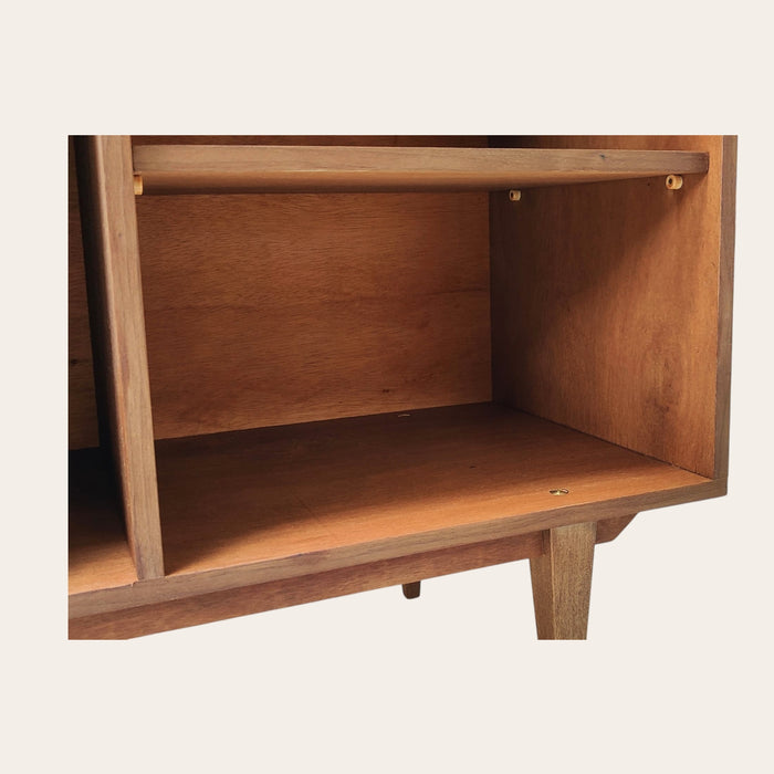 Record player cupboard bastian