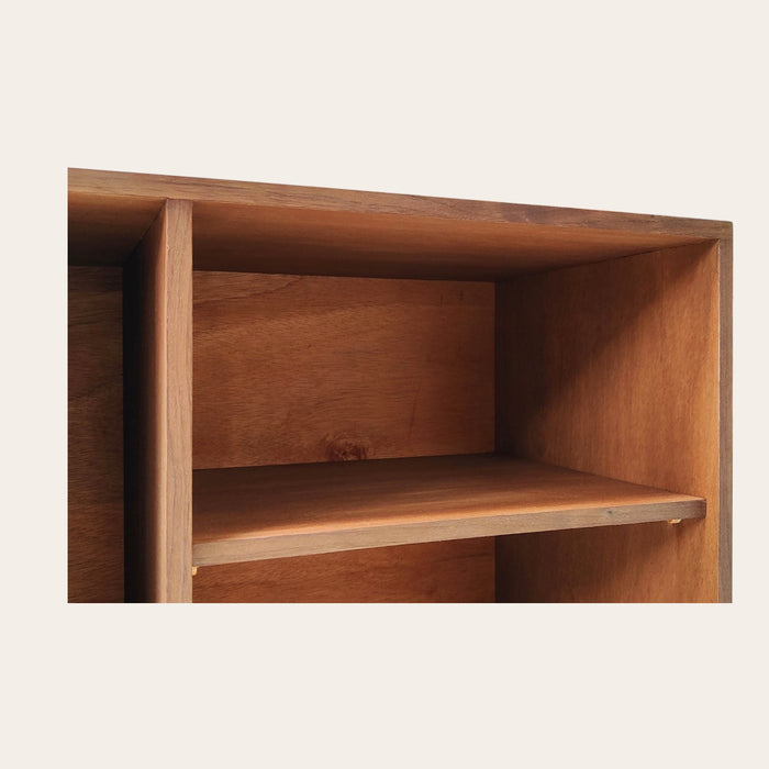 Record player cupboard bastian