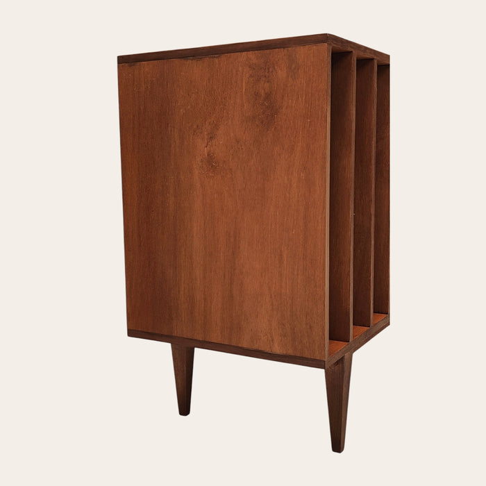 Record player cupboard bastian