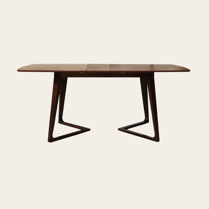 Japandi eettafel